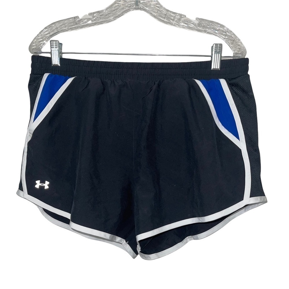 Under Armor Woman Shorts Size L !